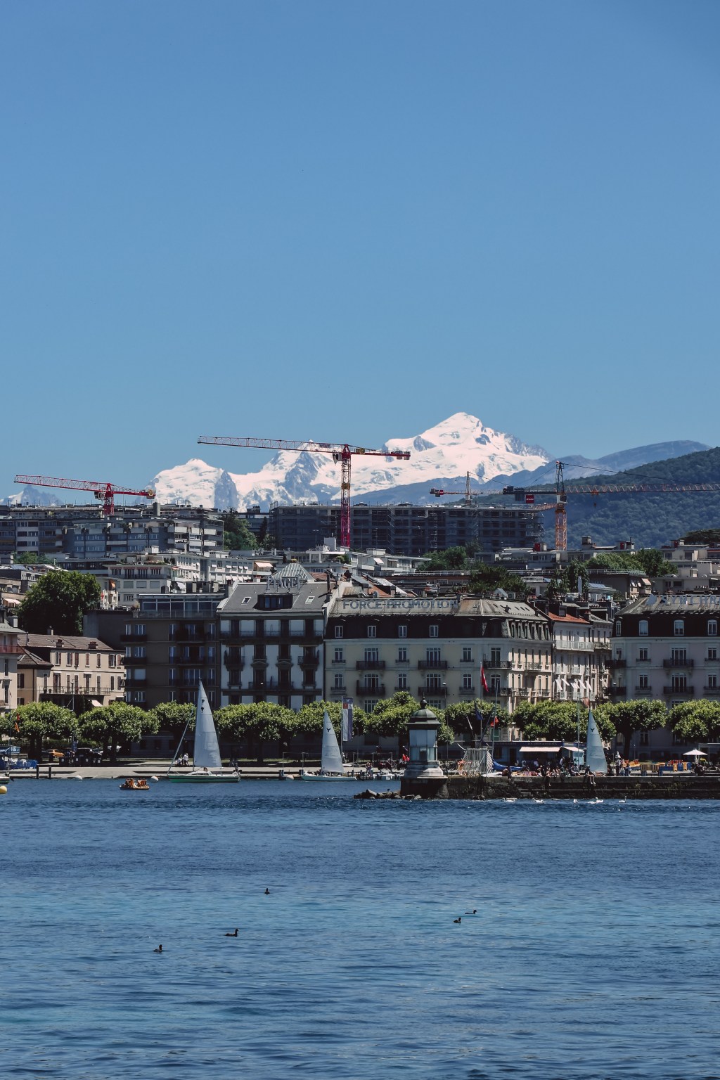 7 Best Places to Visit in Geneva,&nbsp;Switzerland