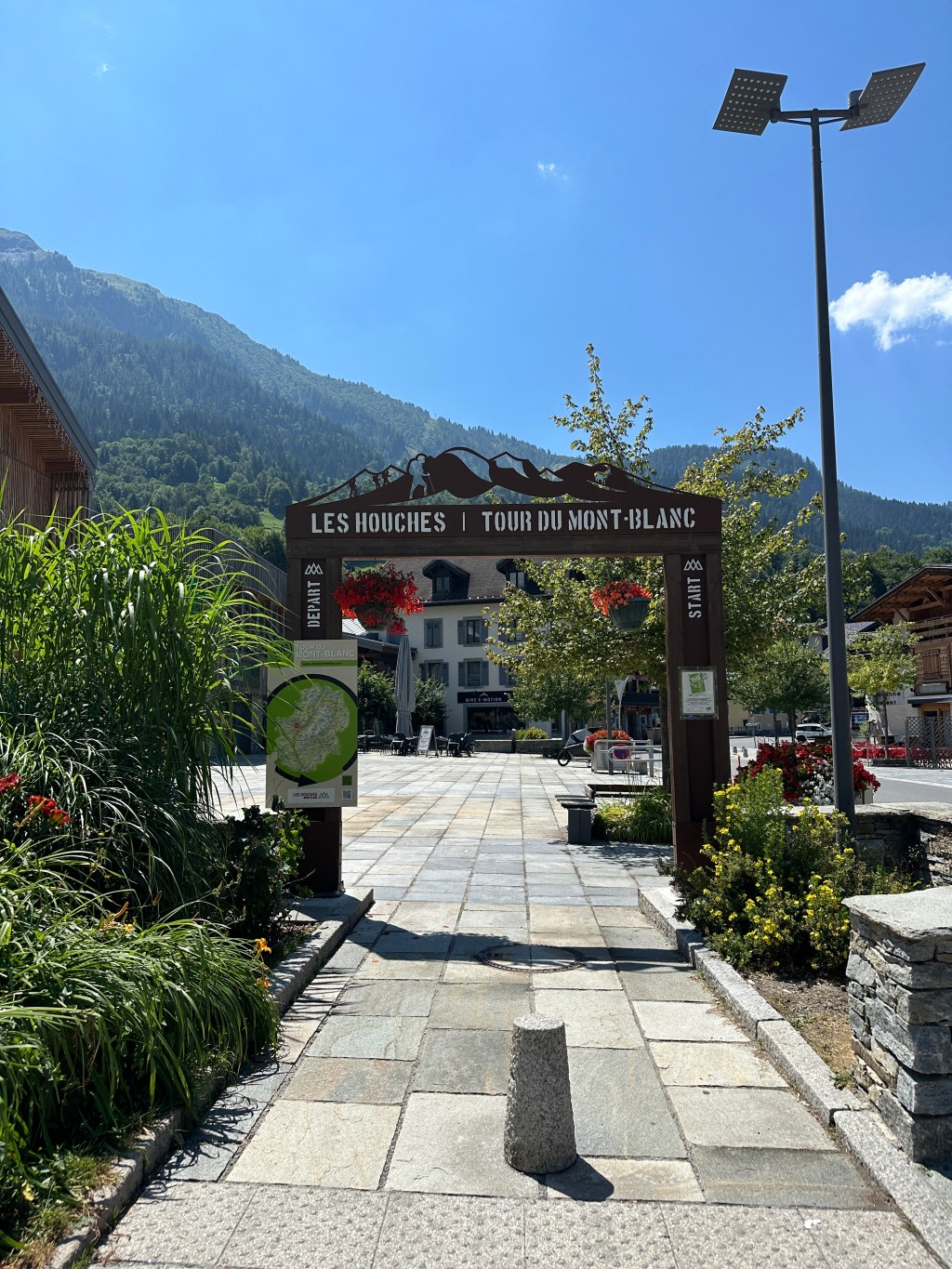 The Only Apps You Will Need for the Tour du Mont Blanc&nbsp;(TMB)